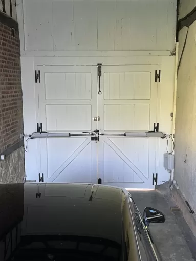 Installation d’une motorisation de portail à Saint Just en Chaussée, Saint-Just-en-Chaussée, CONI ELEC